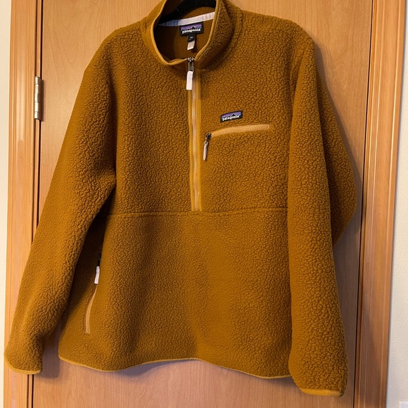 Women's Retro Pile Fleece Marsupial Pullover - Picture 4 of 7